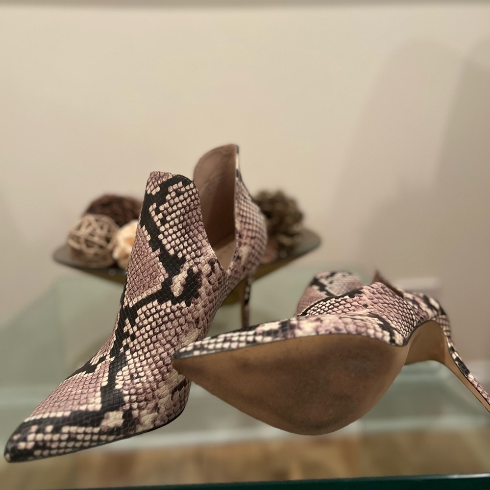 Aldo SnakeSkin Bootie - Picture 3 of 5